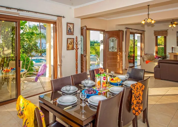 Villa Dora' S Argaka