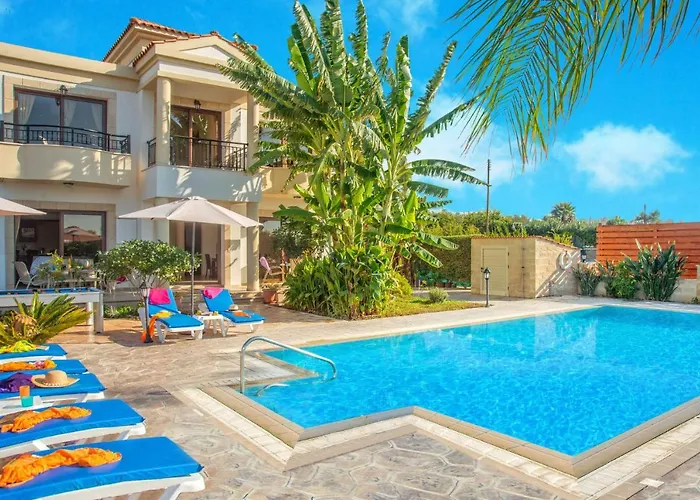 Dora' S Villa Argaka